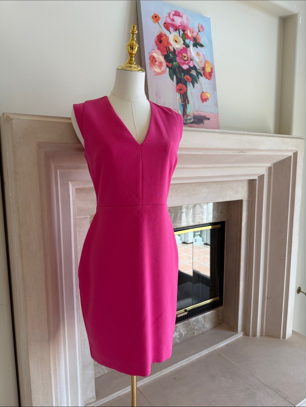Banana Republic Fuchsia Hot Pink V-Neck Sheath Dress Size 2